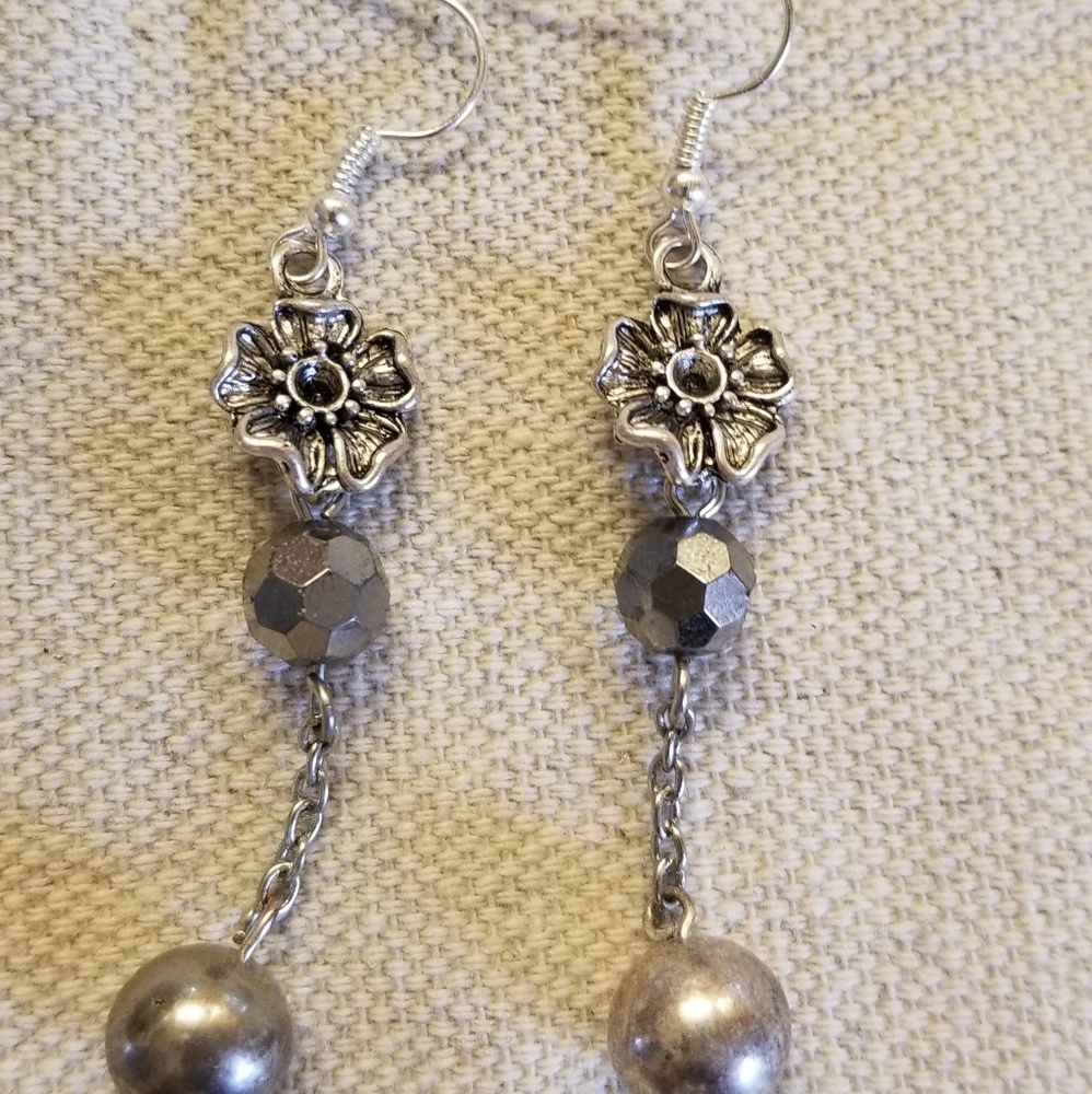 Silver Flower Dangler Earrings